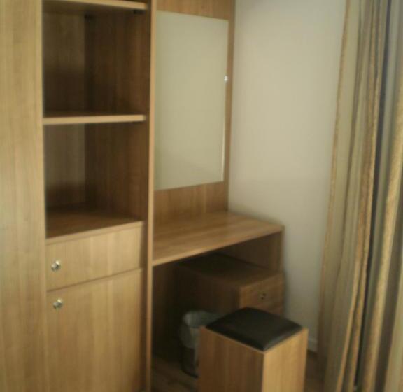 בית מלון כפרי Metropolis