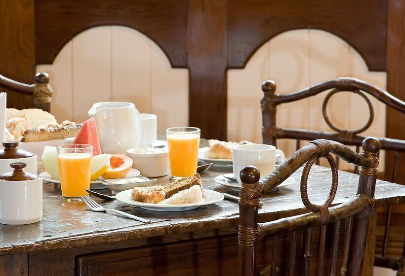 Отель Plaza Inn Pousada Do Capitao