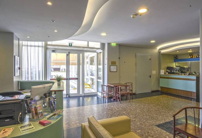 Отель President's