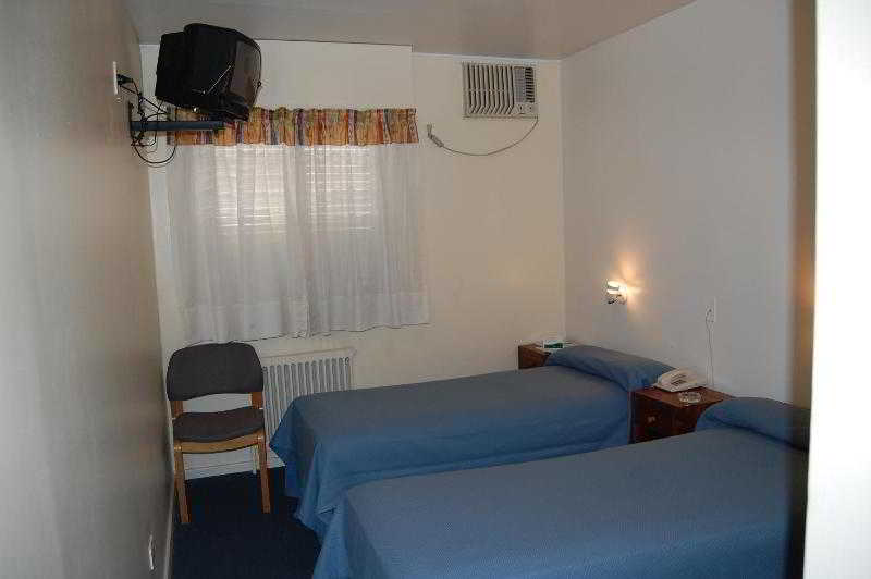 فندق Puerta Del Sol