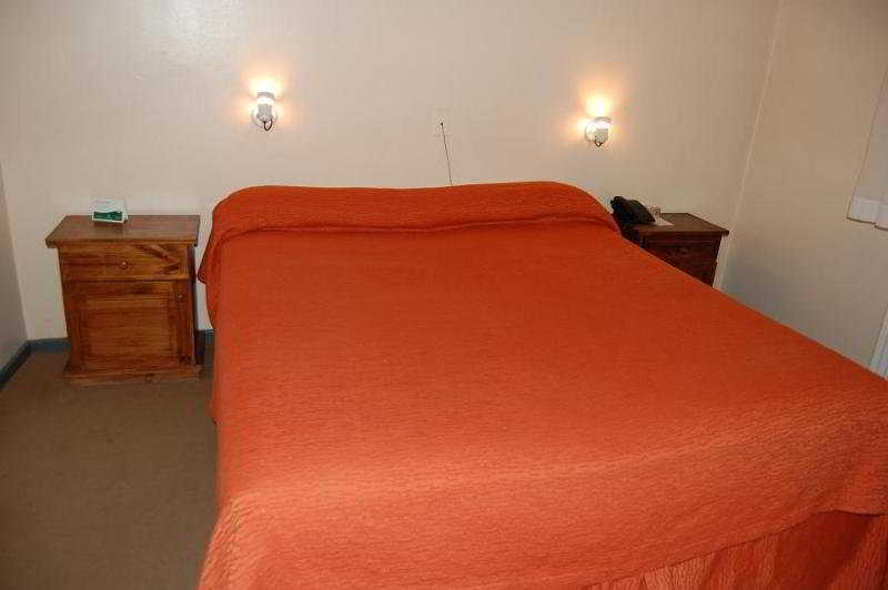 فندق Puerta Del Sol