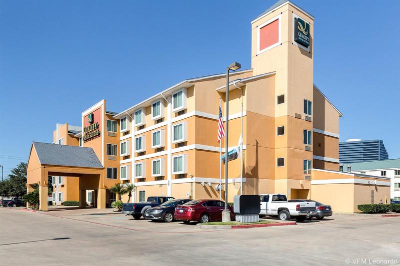 هتل Quality Inn & Suites West Chase