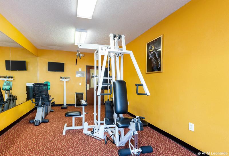 בית מלון כפרי Quality Inn & Suites West Chase