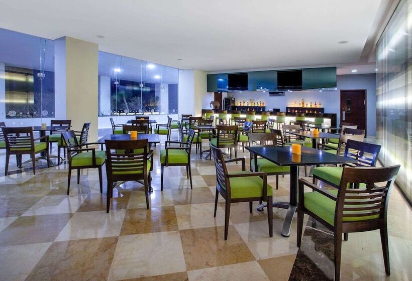 فندق Ramada Plaza By Wyndham Veracruz Boca Del Rio