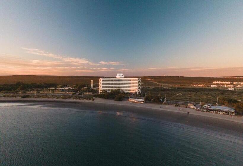 בית מלון כפרי Rayentray Grand