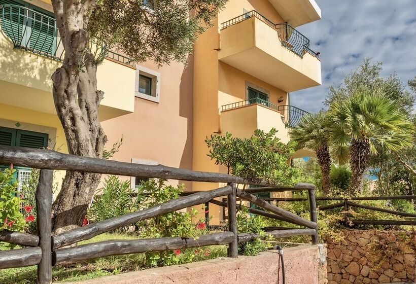 هتل Residence I Mirti Bianchi