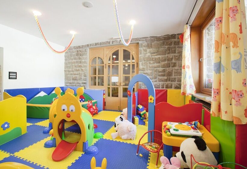 בית מלון כפרי Resort Dolce Casa   Family & Spa