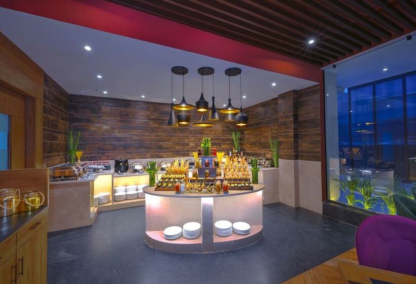 ホテル Royale Sarovar Portico Agra