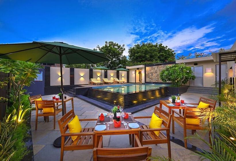 ホテル Royale Sarovar Portico Agra