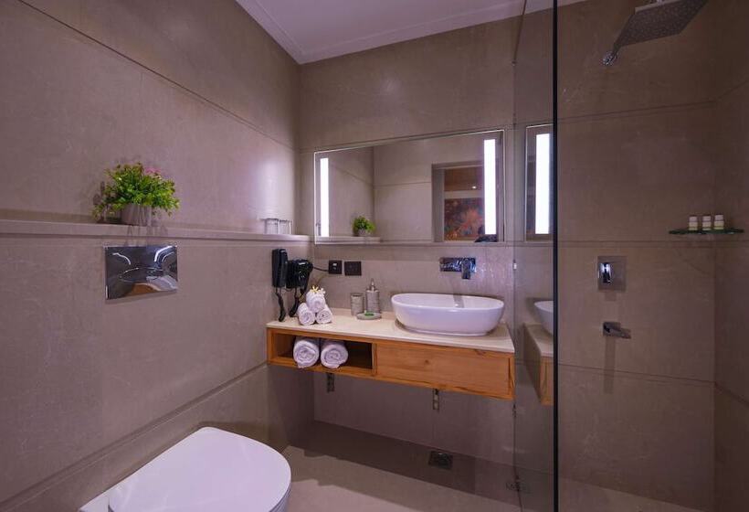 ホテル Royale Sarovar Portico Agra