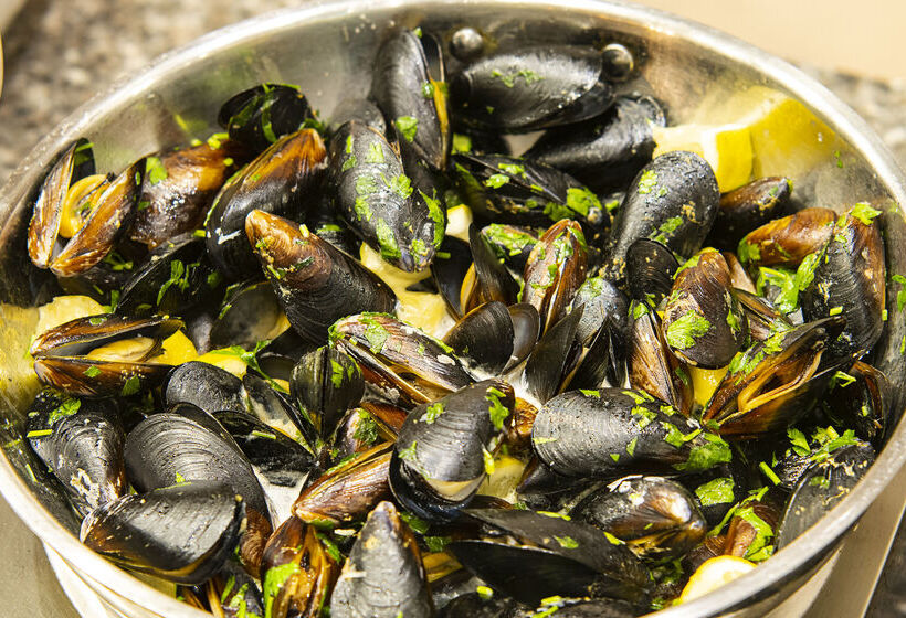 בית מלון כפרי Sol Nessebar Bay & Mare