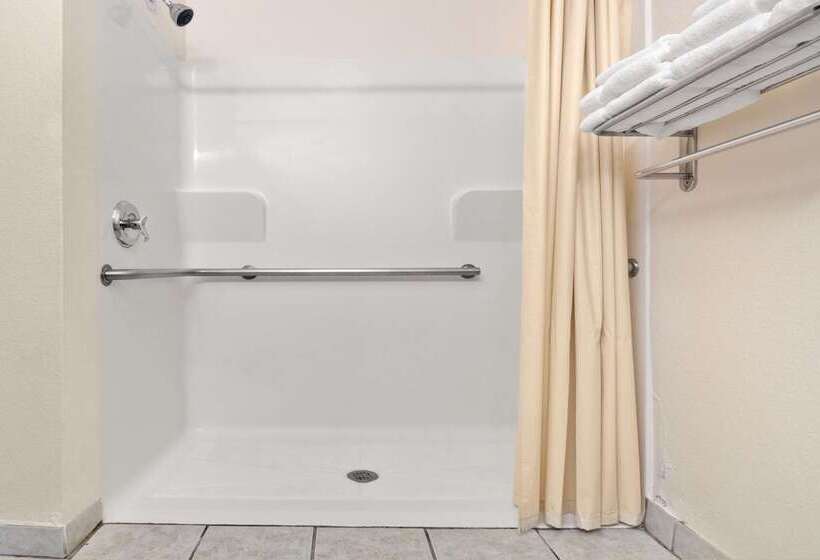 בית מלון כפרי Super 8 By Wyndham Austin/airport South