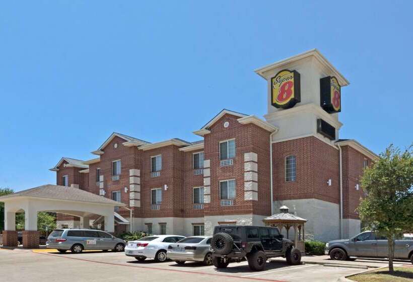هتل Super 8 By Wyndham Austin/airport South