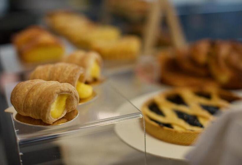 The One Hotel Designed For Adults Pet Lovers