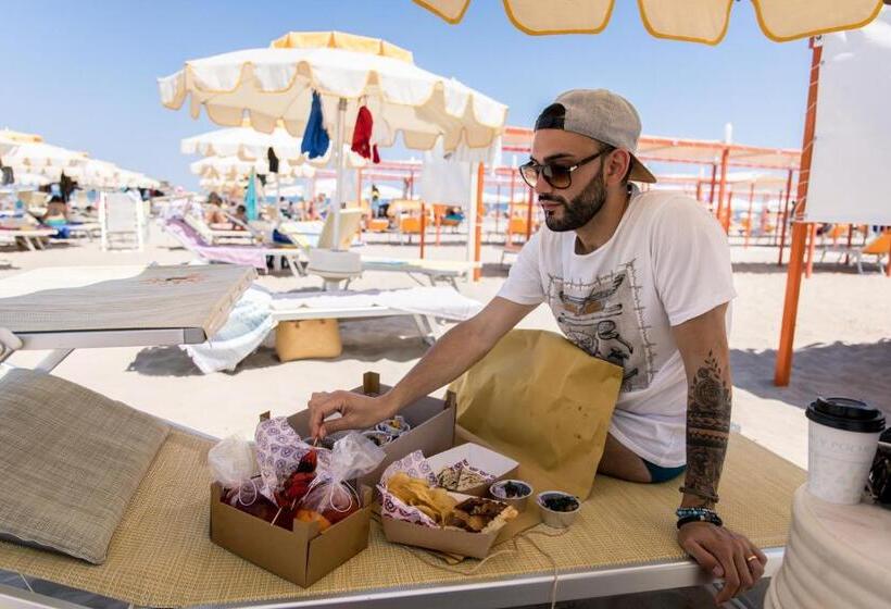 The One Hotel Designed For Adults Pet Lovers