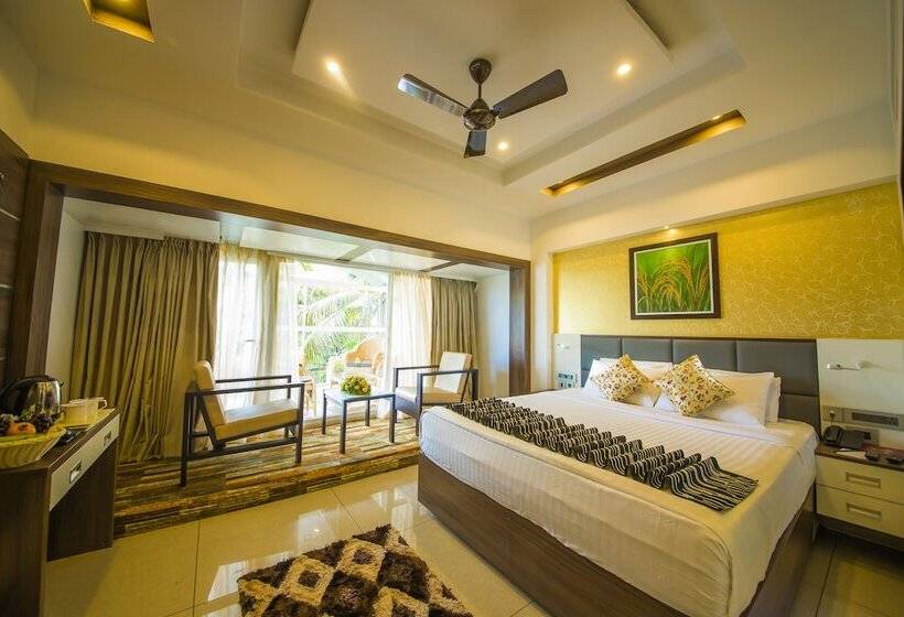 Отель The Renai Cochin