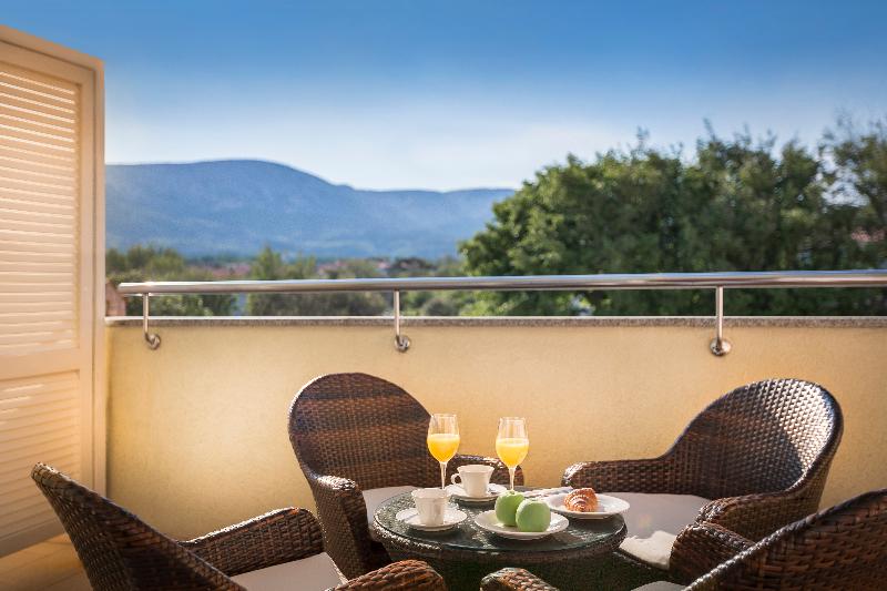 فندق Valamar Villa Adria