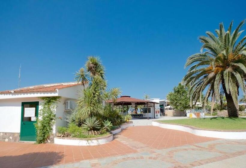 בית מלון כפרי Villaggio Le Palme