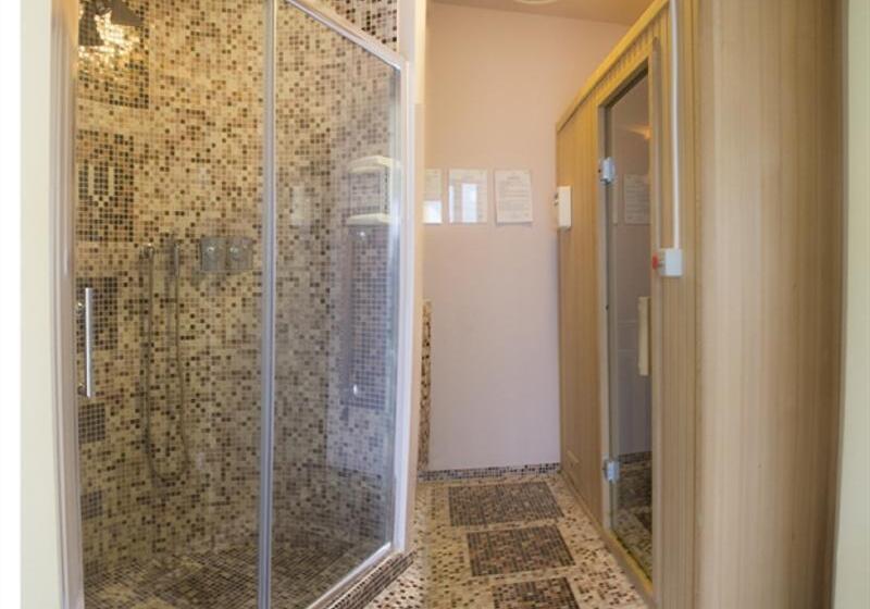 בית מלון כפרי Viola Palace