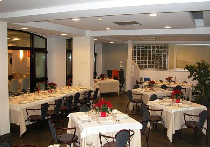 בית מלון כפרי Viola Palace