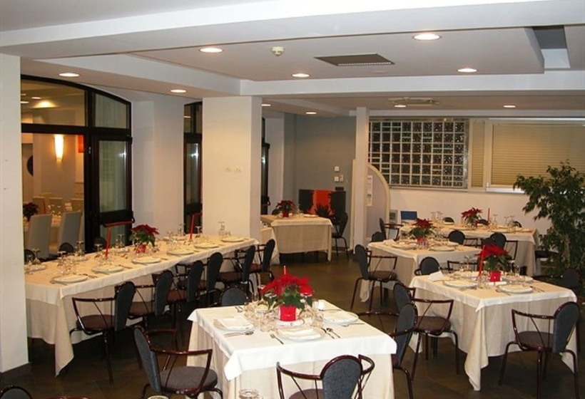 בית מלון כפרי Viola Palace