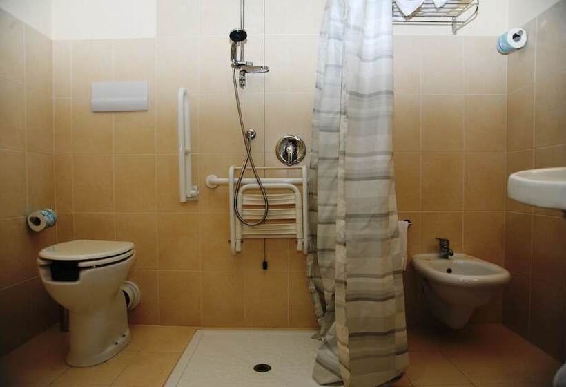 בית מלון כפרי Viola Palace