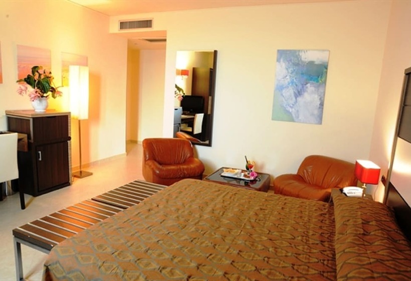 فندق Viola Palace