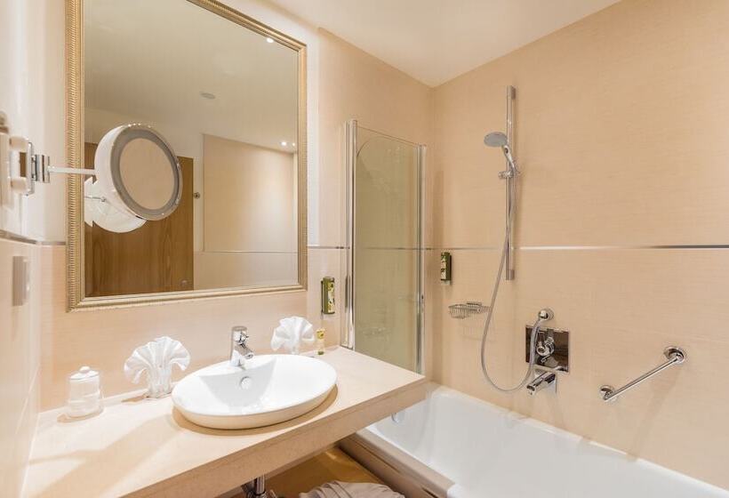 ホテル Walserberg