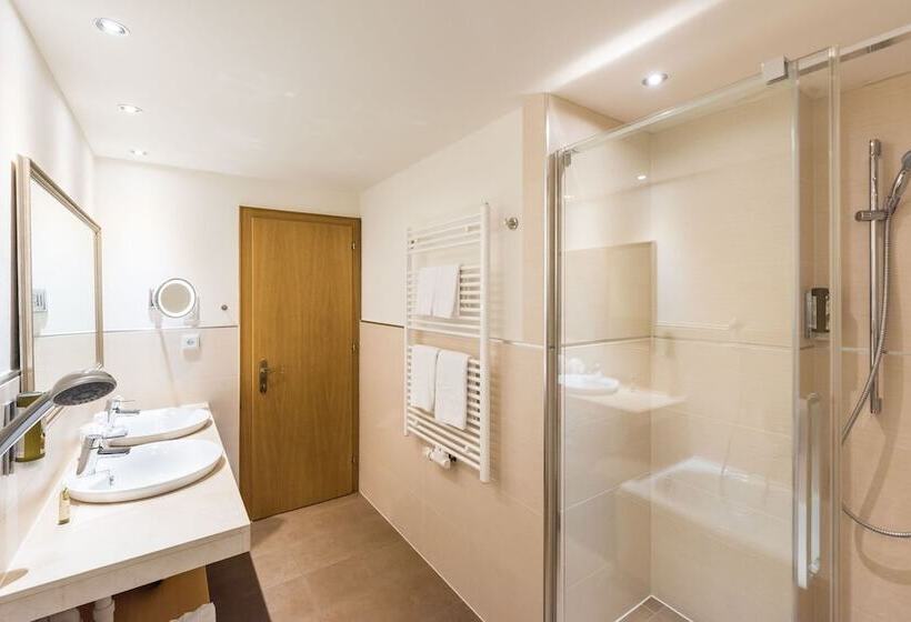 ホテル Walserberg