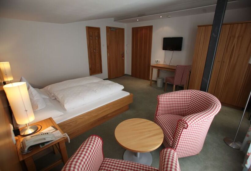 ホテル Walserberg