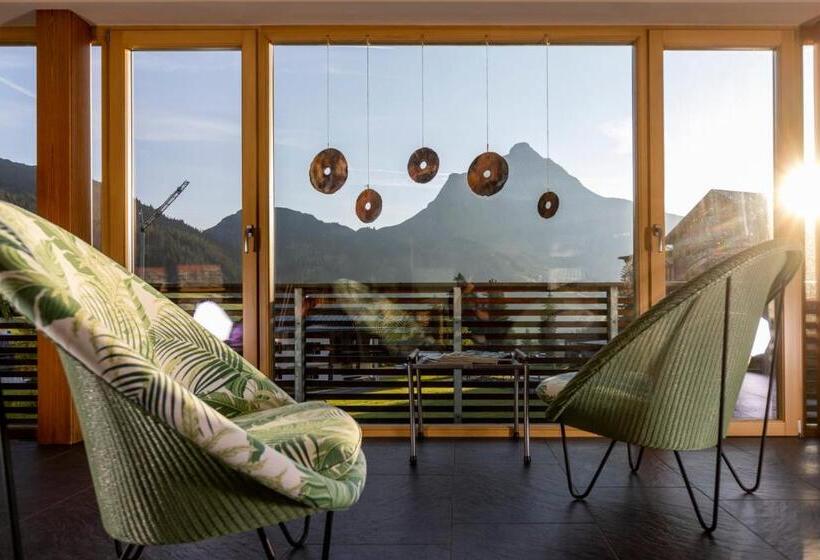 ホテル Walserberg