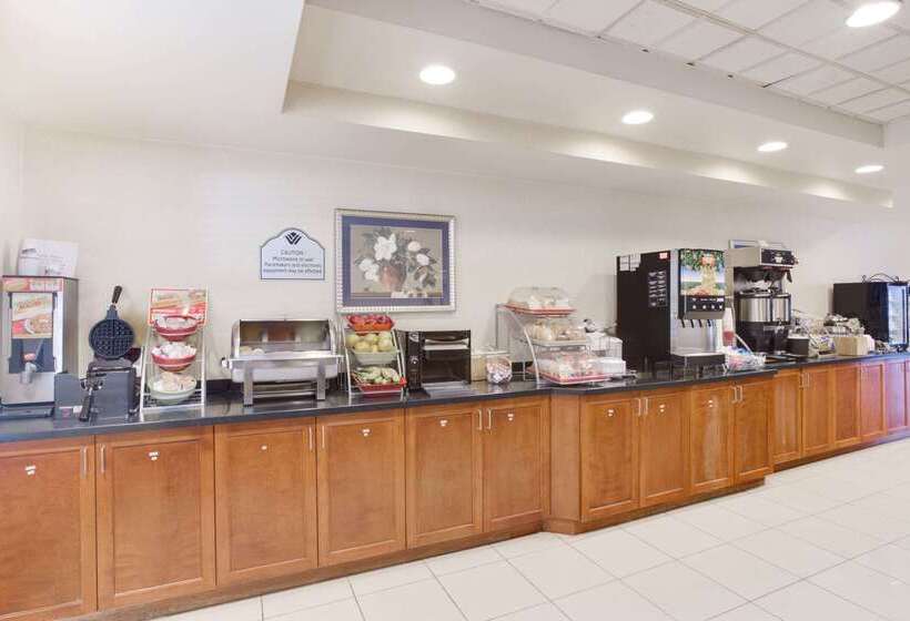 فندق Wingate By Wyndham Bridgeport Clarksburg