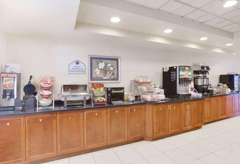 فندق Wingate By Wyndham Bridgeport Clarksburg