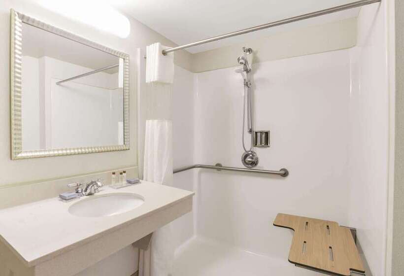 فندق Wingate By Wyndham Bridgeport Clarksburg