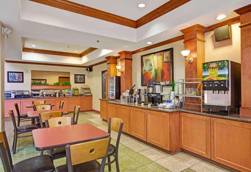 ホテル Wingate By Wyndham Houston Bush Intercontinental Airport