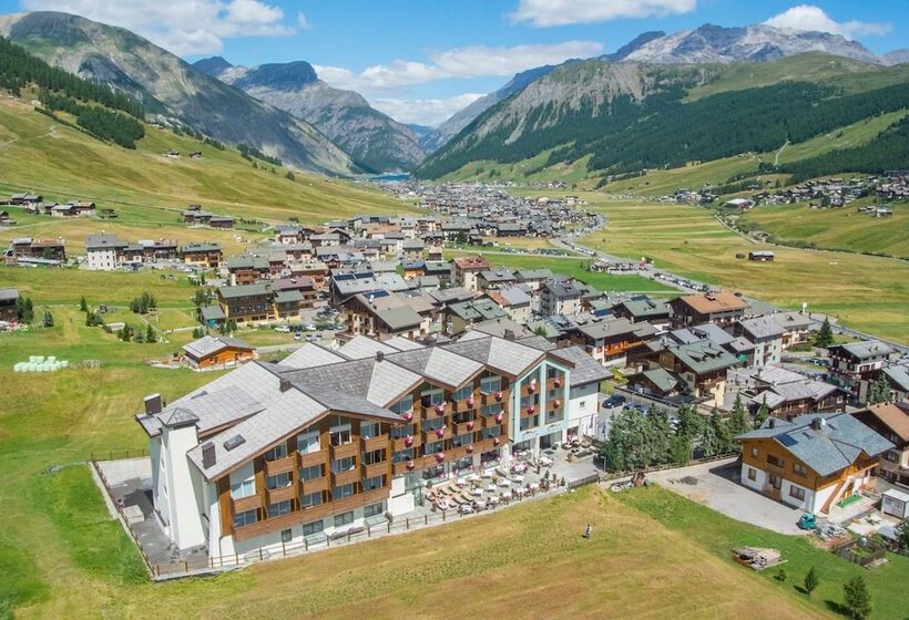 Lac Salin Spa & Mountain Resort