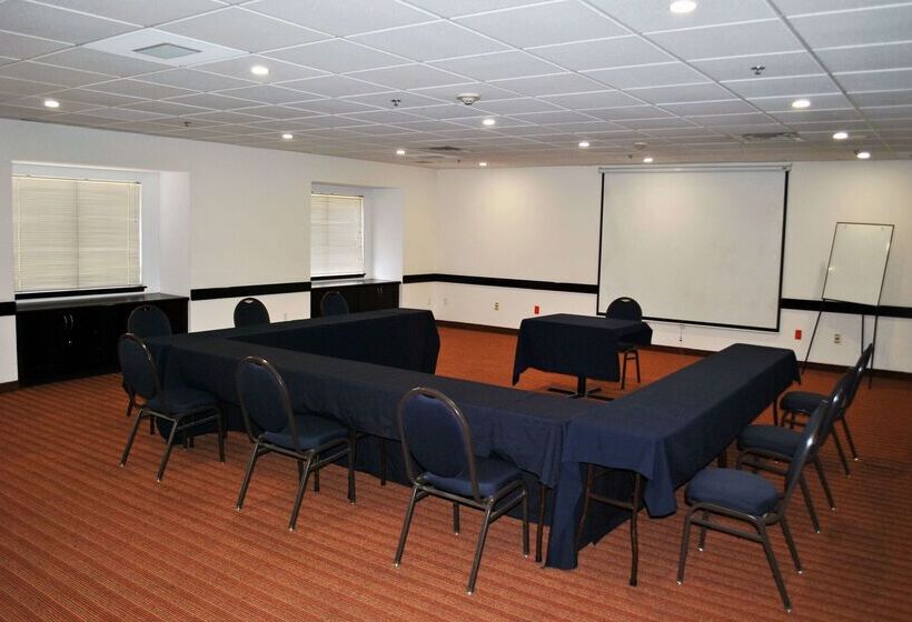 Microtel Inn And Suites By Wyndham Toluca