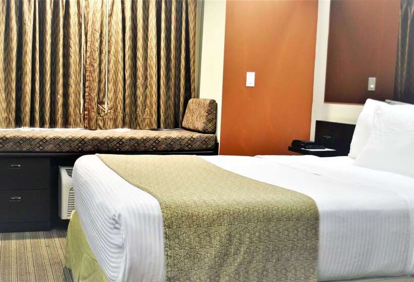 Microtel Inn And Suites By Wyndham Toluca