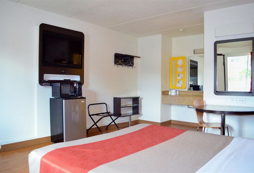 Motel 6 Boston South Braintree