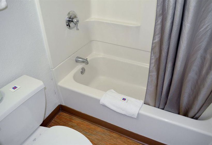 Motel 6 Boston South Braintree