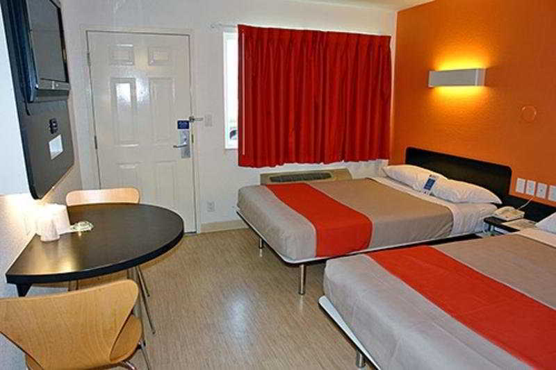 Motel 6 Boston South Braintree