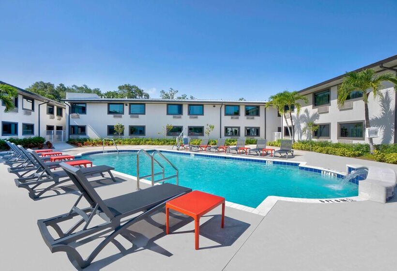 Motel 6 Fort Lauderdale, Fl