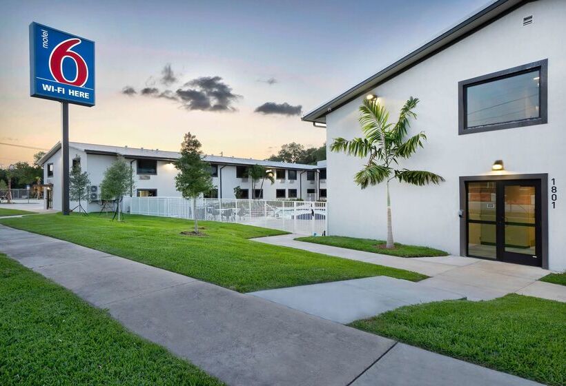 Motel 6 Fort Lauderdale, Fl