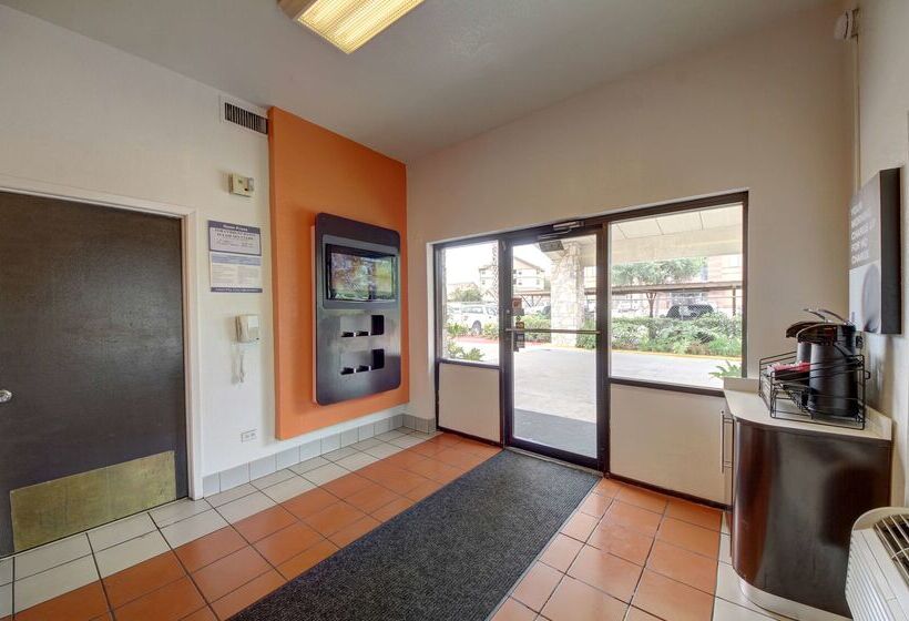 Motel 6 San Antonio, Tx  Downtown  Market Square