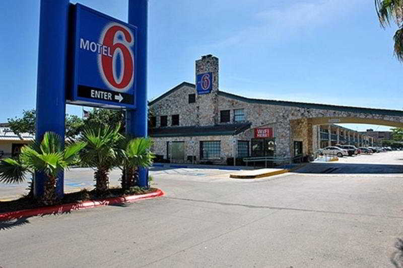 Motel 6 San Antonio, Tx  Downtown  Market Square