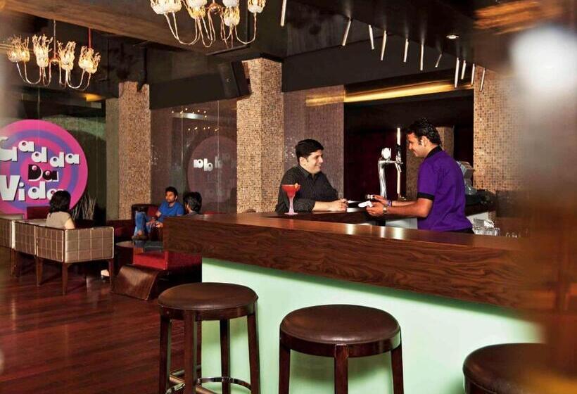 Novotel Mumbai Juhu Beach