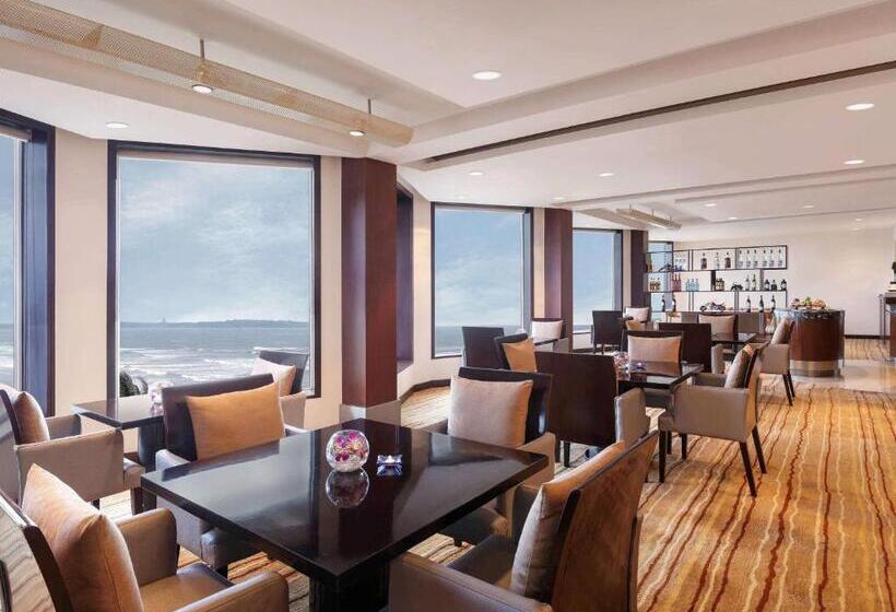 Novotel Mumbai Juhu Beach