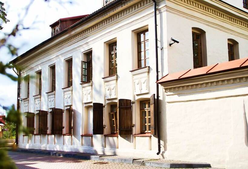 Old Estate Hotel & Spa