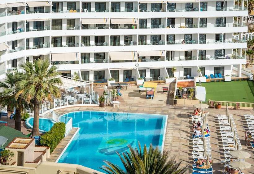 Pearly Grey Ocean Club Apartments & Suites