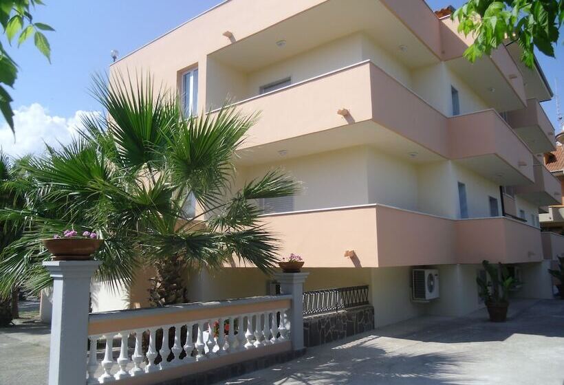 Residence Hotel Villa Laura